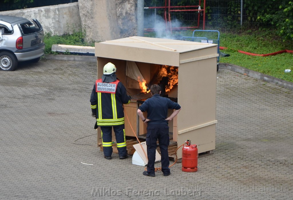 Tag der Offenen Tuer BF Koeln Weidenpesch Scheibenstr P562.JPG